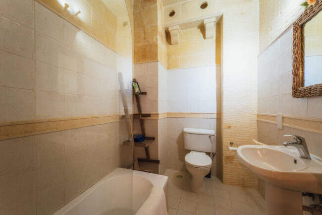 Ta’ Zaren traditional Gozo farmhouse with private swimming pool in Xagħra