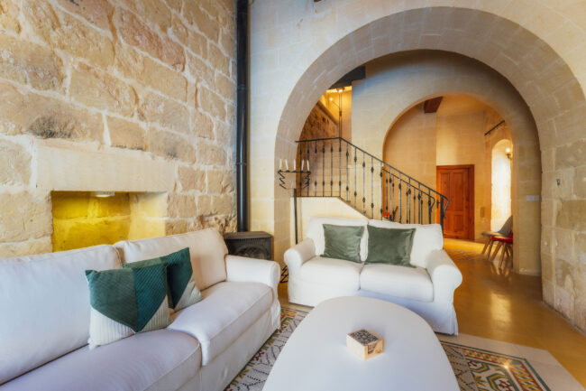 Ta’ Zaren traditional Gozo farmhouse with private swimming pool in Xagħra