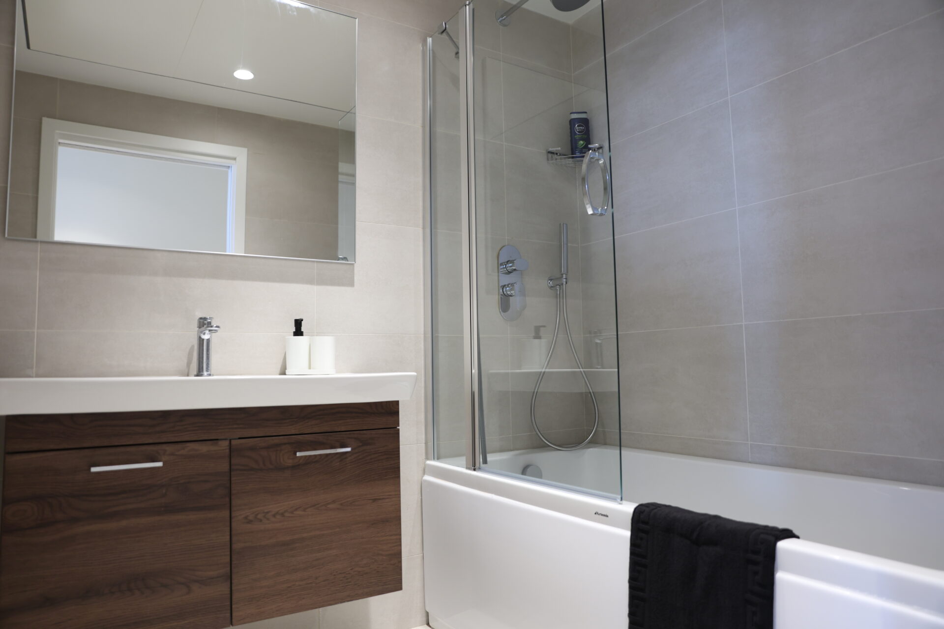 Image showcasing Discover Luxury Property Management at Mercury Tower - Casa Rooms